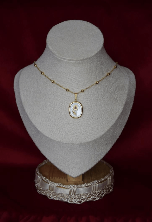 Collier Isalia