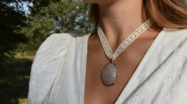 Collier Blanche